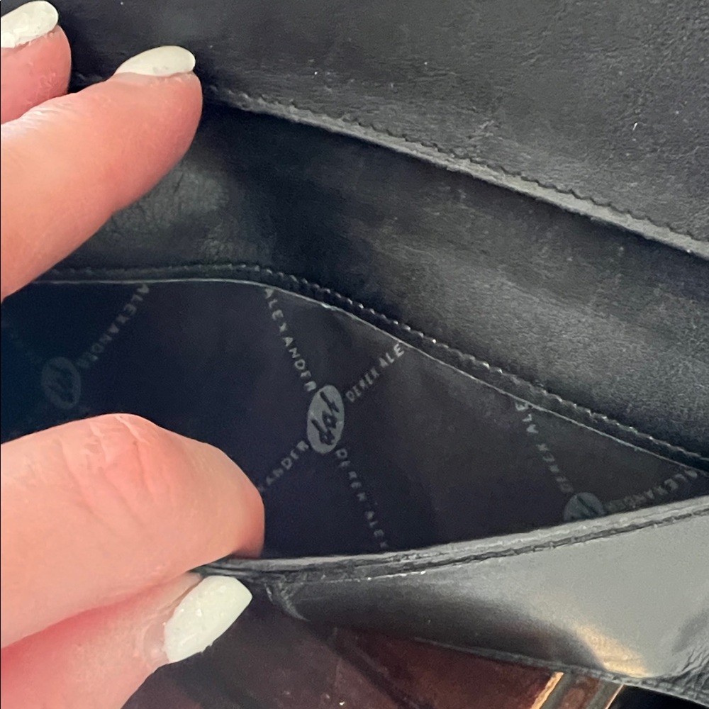 Sleek Black Derek Alexander  Leather Wallet - Picture 6 of 7